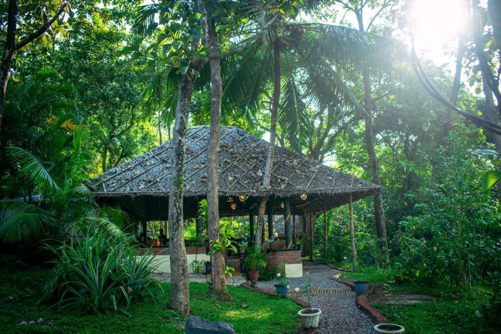 Vishram Village Varkala Luaran gambar